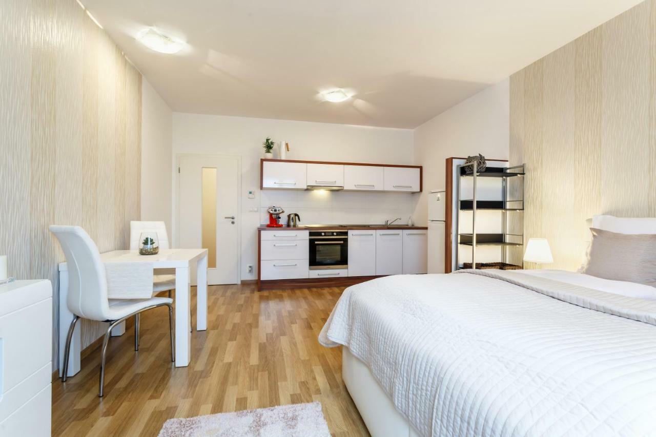 Apartment Golden Rezidence Nova Karolina